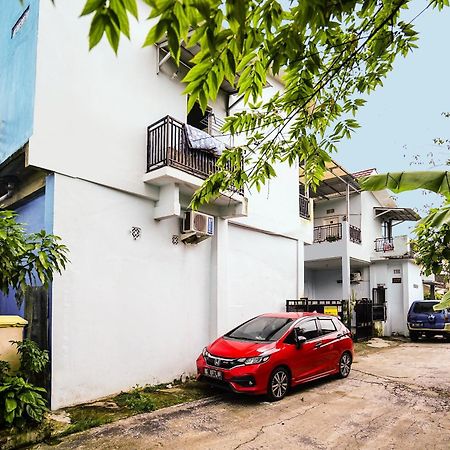 פאלמבאנג Oyo Life 92046 Garuda Residence מראה חיצוני תמונה